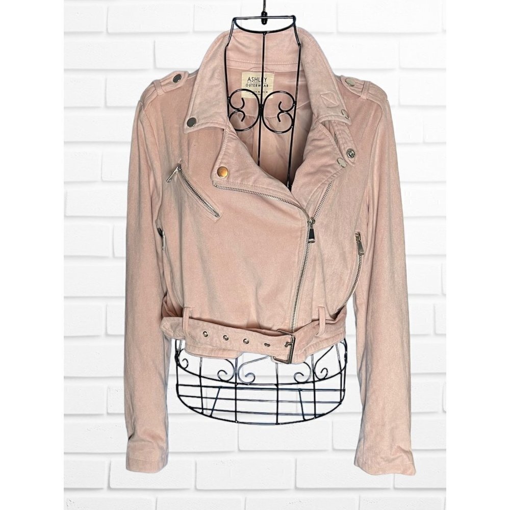 5/$25 Ashley Outerwear Womens Size M Faux Suede‎ Crop Jacket Pastel Pink